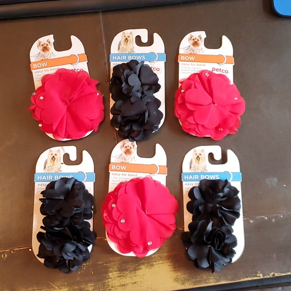 NEW **Dog bows . Total of 9 - NEW /OLD STOCK